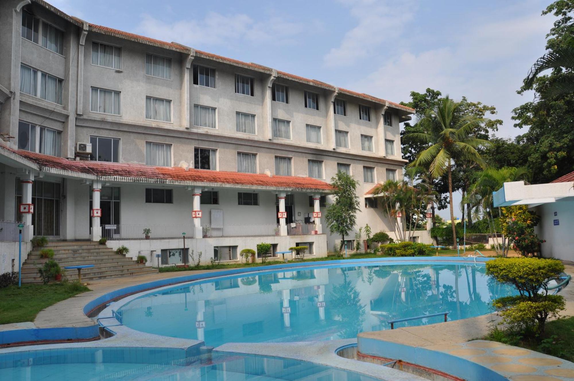 Ramee Guestline Tirupati Hotel Exterior foto
